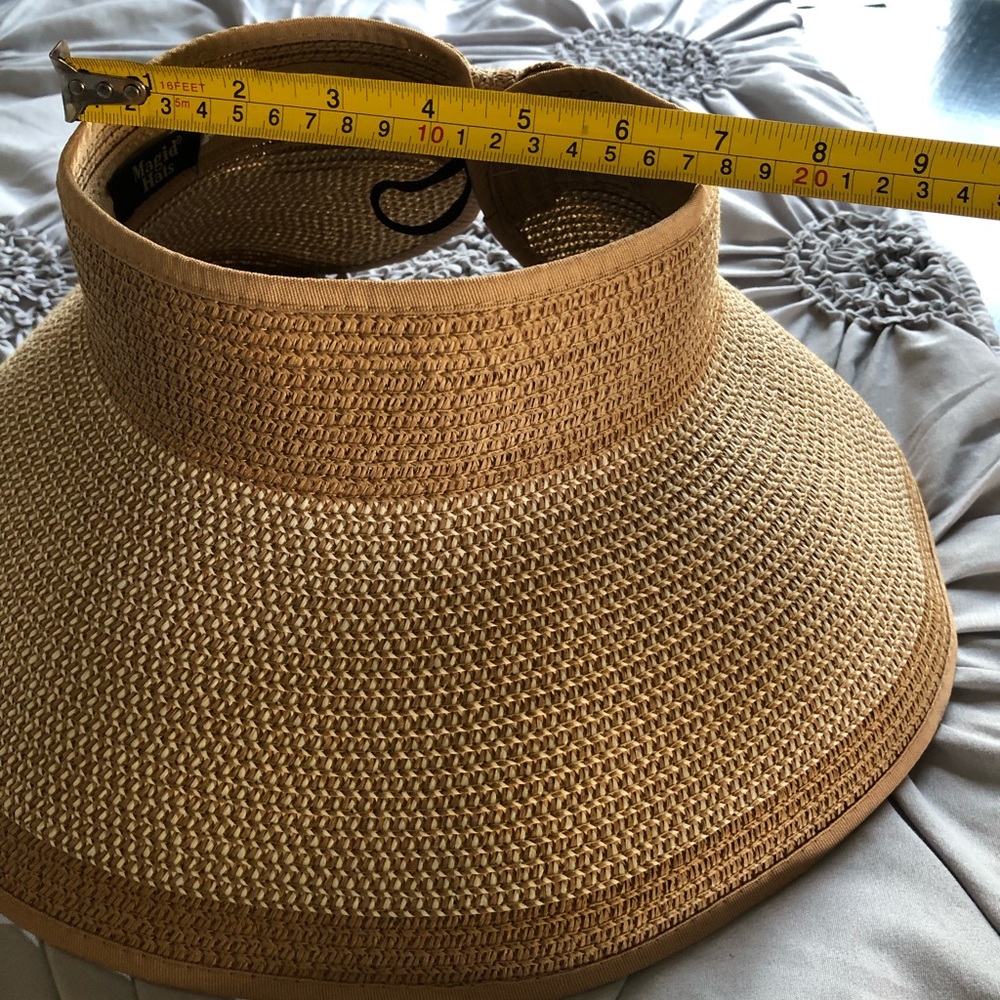 Hat - Picture 8 of 13